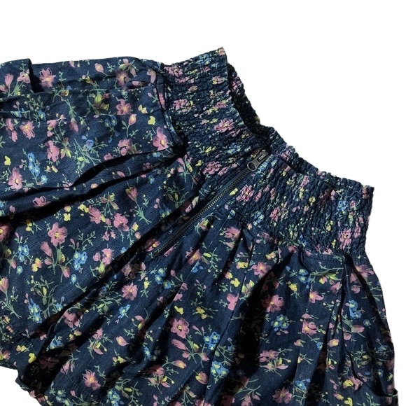 HWY Jeans Dresses & Skirts - HWY Jeans Floral Zip Skirt